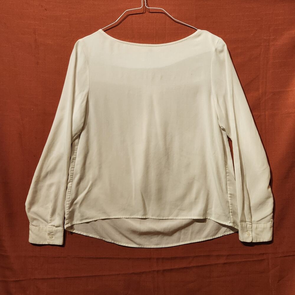 Uniqlo Women's Sz M Soft Collarless Long Sleeve Shirt In Ivory Lightweight Top